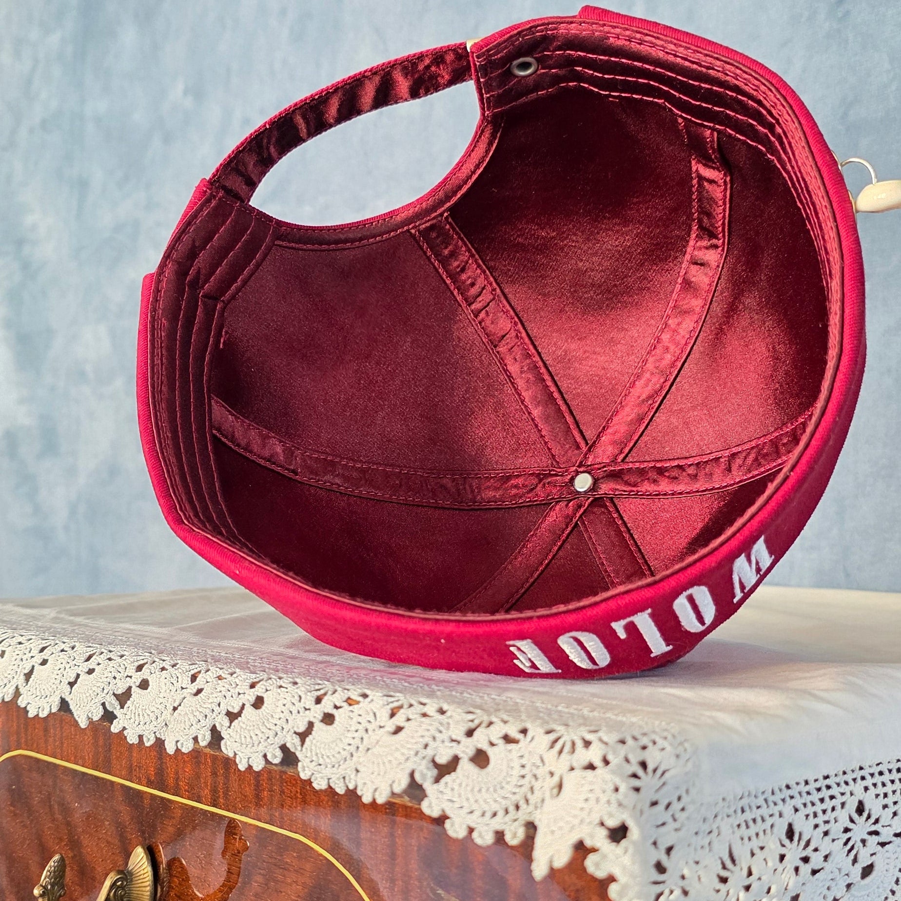 Bonnet WOLOF Bordeaux - Intérieur Satin